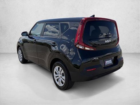 Used 2022 Kia Soul LX FWD image 8