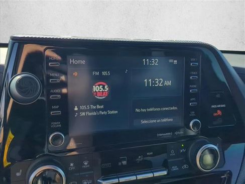 Used 2021 Toyota Highlander XSE image 17