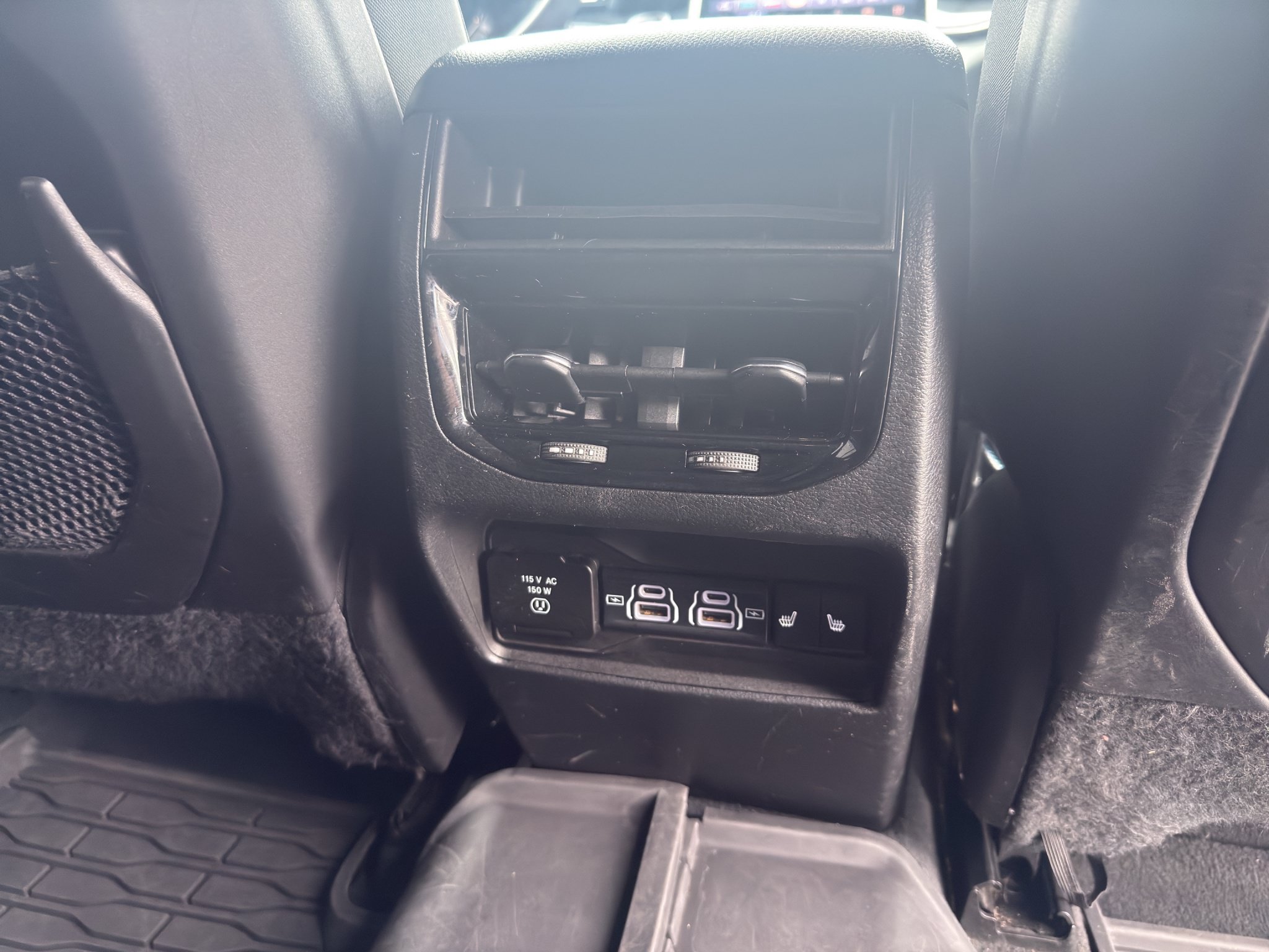 Used 2023 Jeep Grand Cherokee Trailhawk AWD/4WD image 36