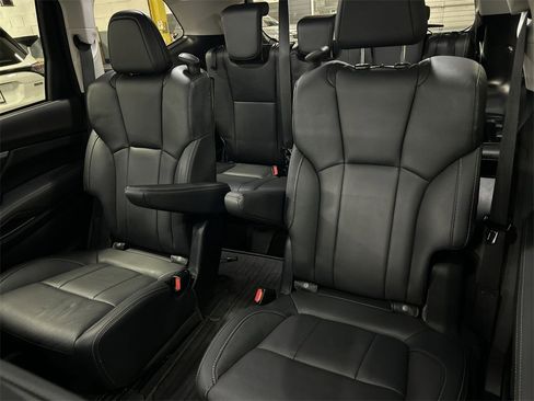 Certified 2021 Subaru Ascent Limited image 23