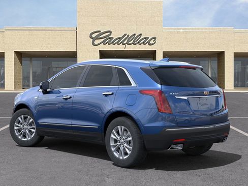 New 2025 Cadillac XT5 Luxury image 3