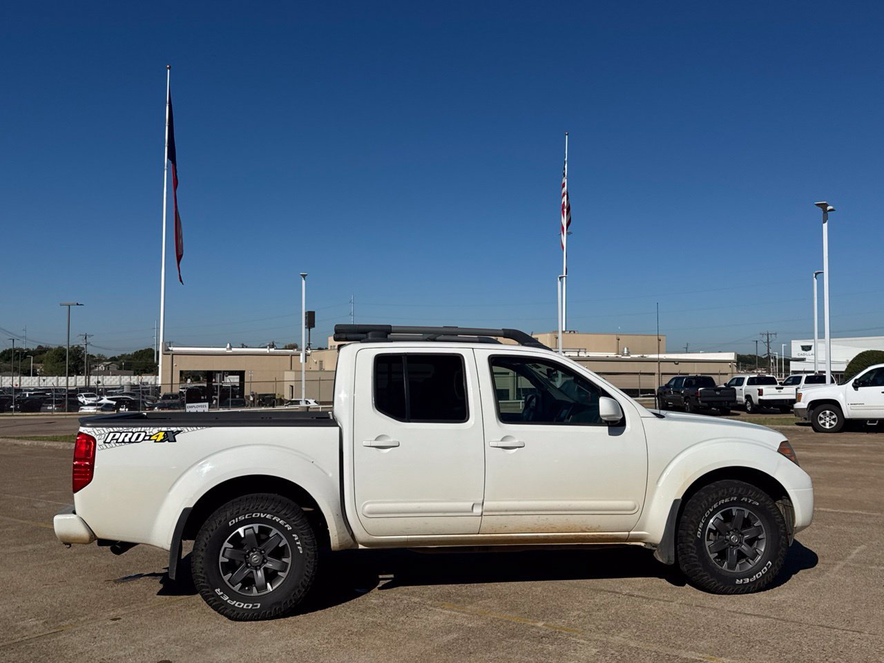 Used 2015 Nissan Frontier PRO-4X w/ Pro-4x Luxury Package AWD/4WD image 31