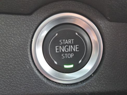 Used 2024 Chevrolet Traverse RS AWD/4WD image 9