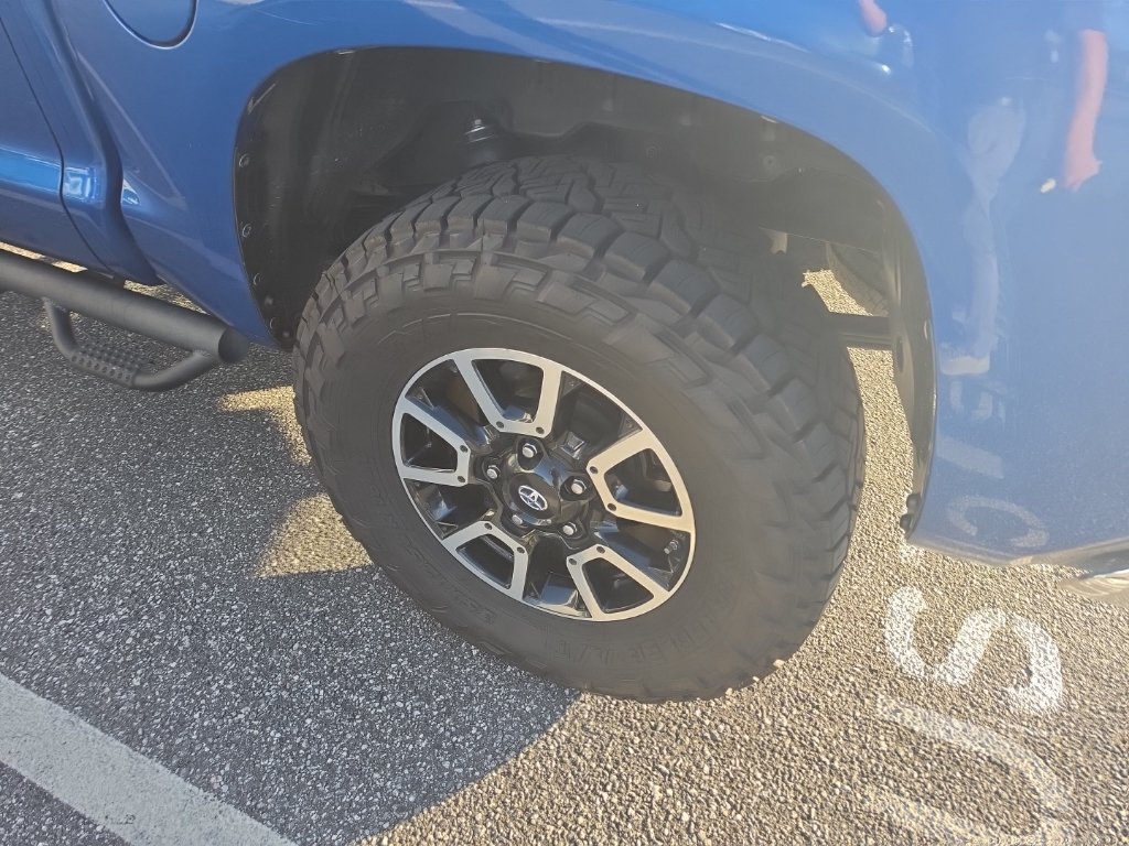 Used 2016 Toyota Tundra Limited w/ TRD Off Road Package AWD/4WD image 9
