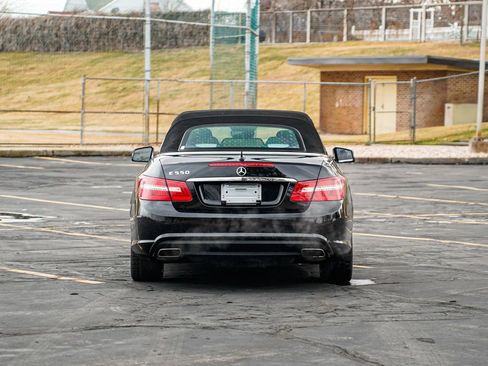 Used 2011 Mercedes-Benz E 550 Cabriolet image 10
