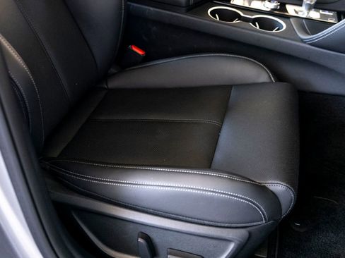 Used 2026 Genesis G70 2.5T RWD image 28