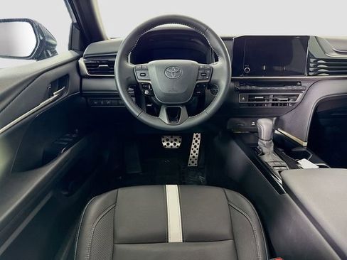 Used 2026 Toyota Camry SE w/ Convenience Package FWD image 20