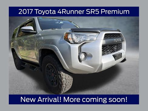 Used 2017 Toyota 4Runner SR5 Premium AWD/4WD image 1
