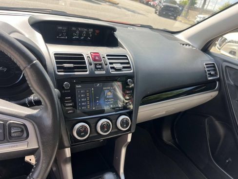 Used 2018 Subaru Forester 2.5i Limited AWD/4WD image 29
