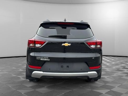 Used 2022 Chevrolet TrailBlazer LT w/ Driver Confidence Package image 8