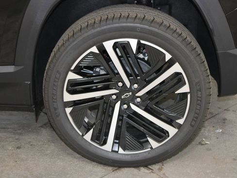 New 2026 Chevrolet Equinox RS w/ Convenience Package III AWD/4WD image 57