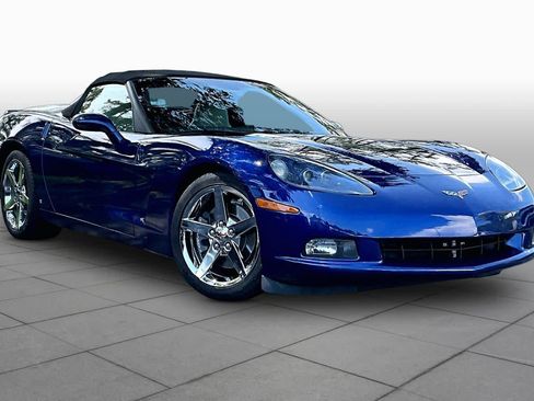 Used 2007 Chevrolet Corvette Convertible w/ Preferred Equipment Group RWD image 2