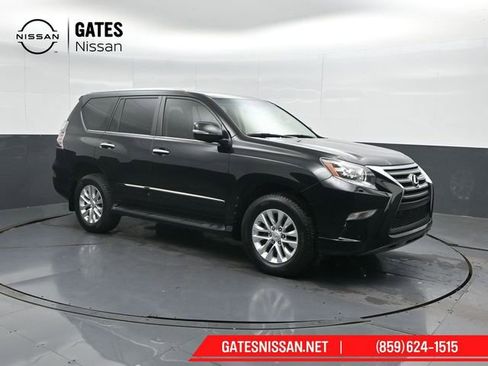 Used 2014 Lexus GX 460 w/ Premium Package AWD/4WD image 4