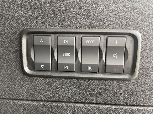 Used 2015 GMC Acadia Denali image 18