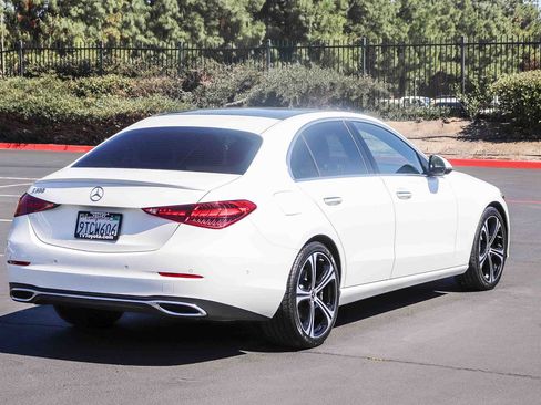 Used 2025 Mercedes-Benz C 300 Sedan image 7