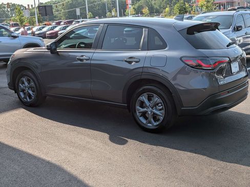 Certified 2026 Honda HR-V LX image 8