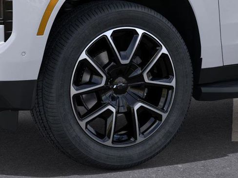 New 2026 Chevrolet Tahoe RST image 9