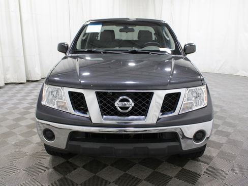 Used 2010 Nissan Frontier SE image 30