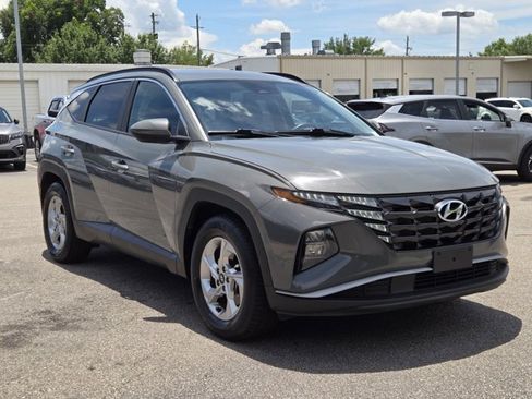 Used 2024 Hyundai Tucson SEL FWD image 4