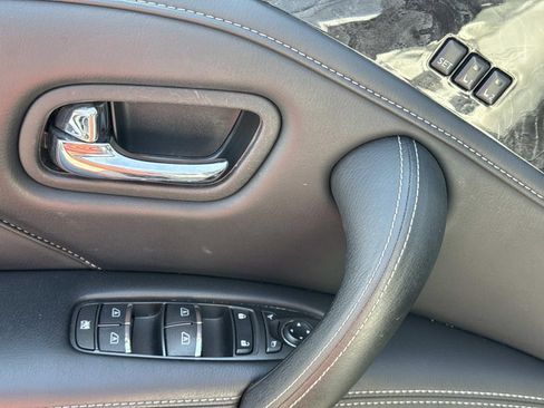 Used 2024 INFINITI QX80 Luxe image 22