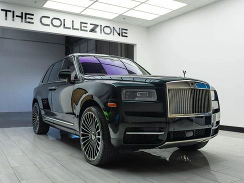 Used 2019 Rolls-Royce Cullinan AWD/4WD image 1