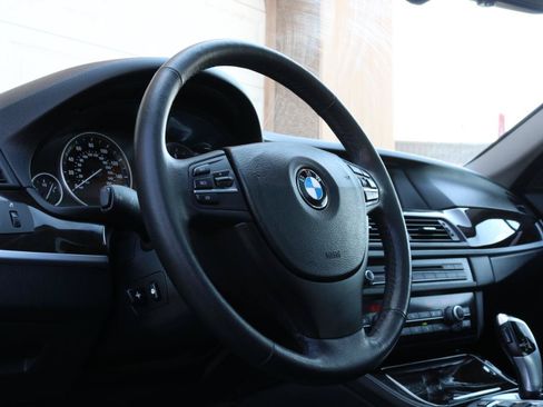 Used 2012 BMW 535i xDrive Sedan AWD/4WD image 17
