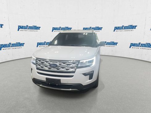 Used 2019 Ford Explorer XLT w/ Equipment Group 202A FWD image 5