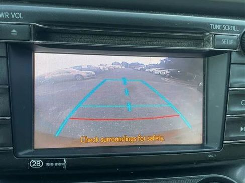 Used 2013 Toyota RAV4 LE image 10