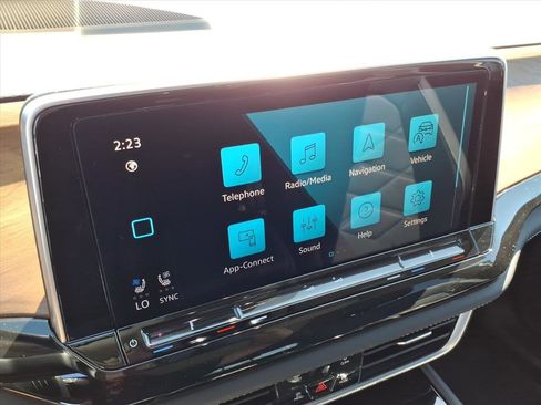 New 2026 Volkswagen Atlas SE image 18