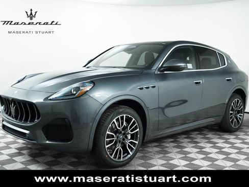New 2025 Maserati Grecale GT image 4