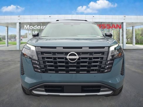 New 2026 Nissan Pathfinder Platinum AWD/4WD image 8