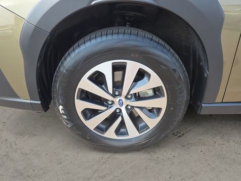 Certified 2025 Subaru Outback Premium AWD/4WD image 9