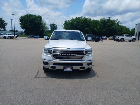 Used 2022 RAM 1500 Laramie AWD/4WD image 3
