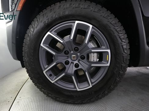 Used 2024 Rivian R1S Adventure AWD/4WD image 19
