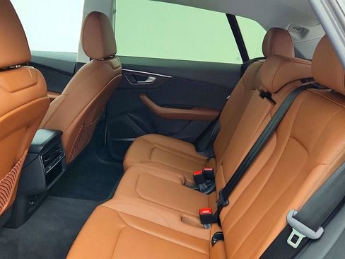 Used 2022 Audi Q8 Premium Plus w/ Premium Plus Package image 22