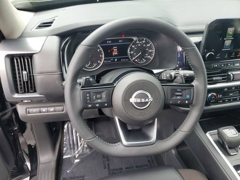 Certified 2025 Nissan Pathfinder SL w/ Cargo Package AWD/4WD image 25