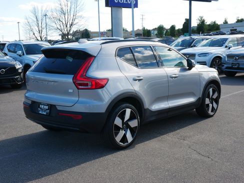 Used 2023 Volvo XC40 Recharge Ultimate AWD/4WD image 7