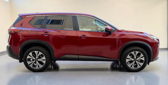 Used 2023 Nissan Rogue SV FWD image 8