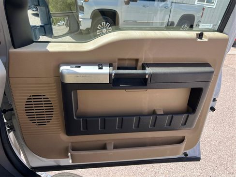 Used 2014 Ford F350 Lariat w/ Lariat Ultimate Package AWD/4WD image 22