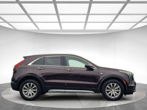 Used 2020 Cadillac XT4 Premium Luxury w/ Technology Package image 4