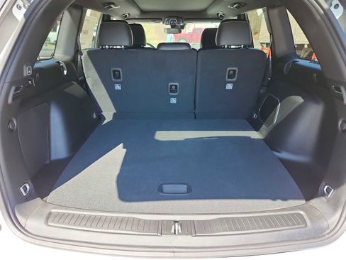 New 2024 Jeep Grand Cherokee Limited 4xe image 16