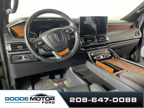 Used 2022 Lincoln Navigator L Black Label AWD/4WD image 8