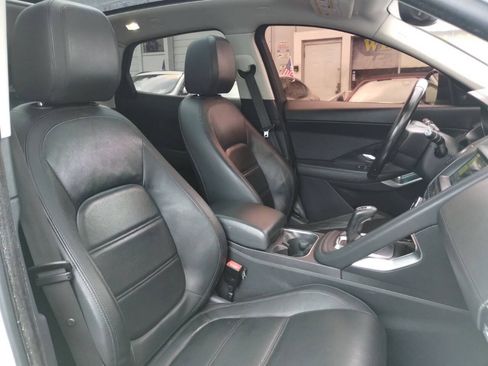 Used 2019 Jaguar E-PACE S AWD/4WD image 29