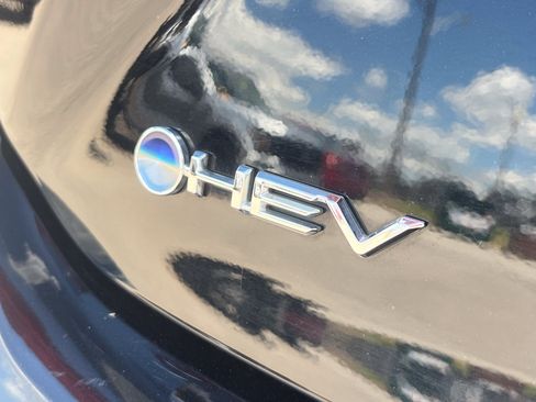 Used 2025 Toyota Camry LE FWD image 10