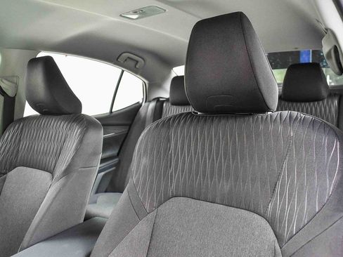 Used 2025 Toyota Camry Hybrid image 23