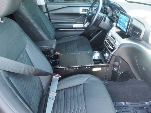 Used 2021 Ford Explorer XLT w/ Class III Trailer Tow Package image 26