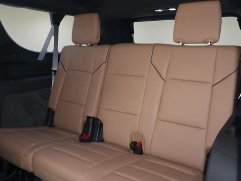New 2026 Cadillac Escalade ESV Luxury w/ LPO, Floor Liner Package RWD image 15