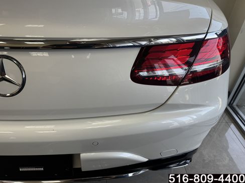 Used 2020 Mercedes-Benz S 560 Cabriolet image 32