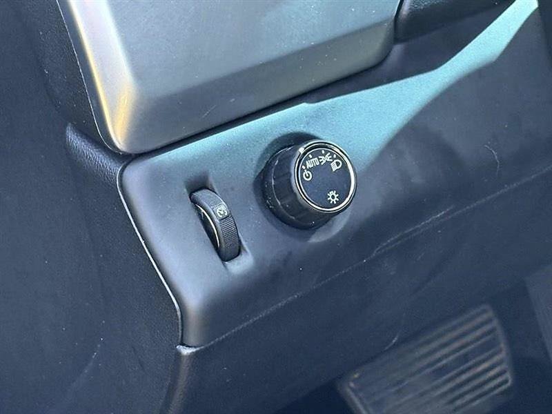 Used 2020 Chevrolet Tahoe LT RWD image 17