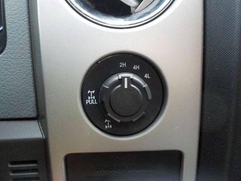 Used 2013 Ford F150 XLT w/ Luxury Equipment Group AWD/4WD image 18